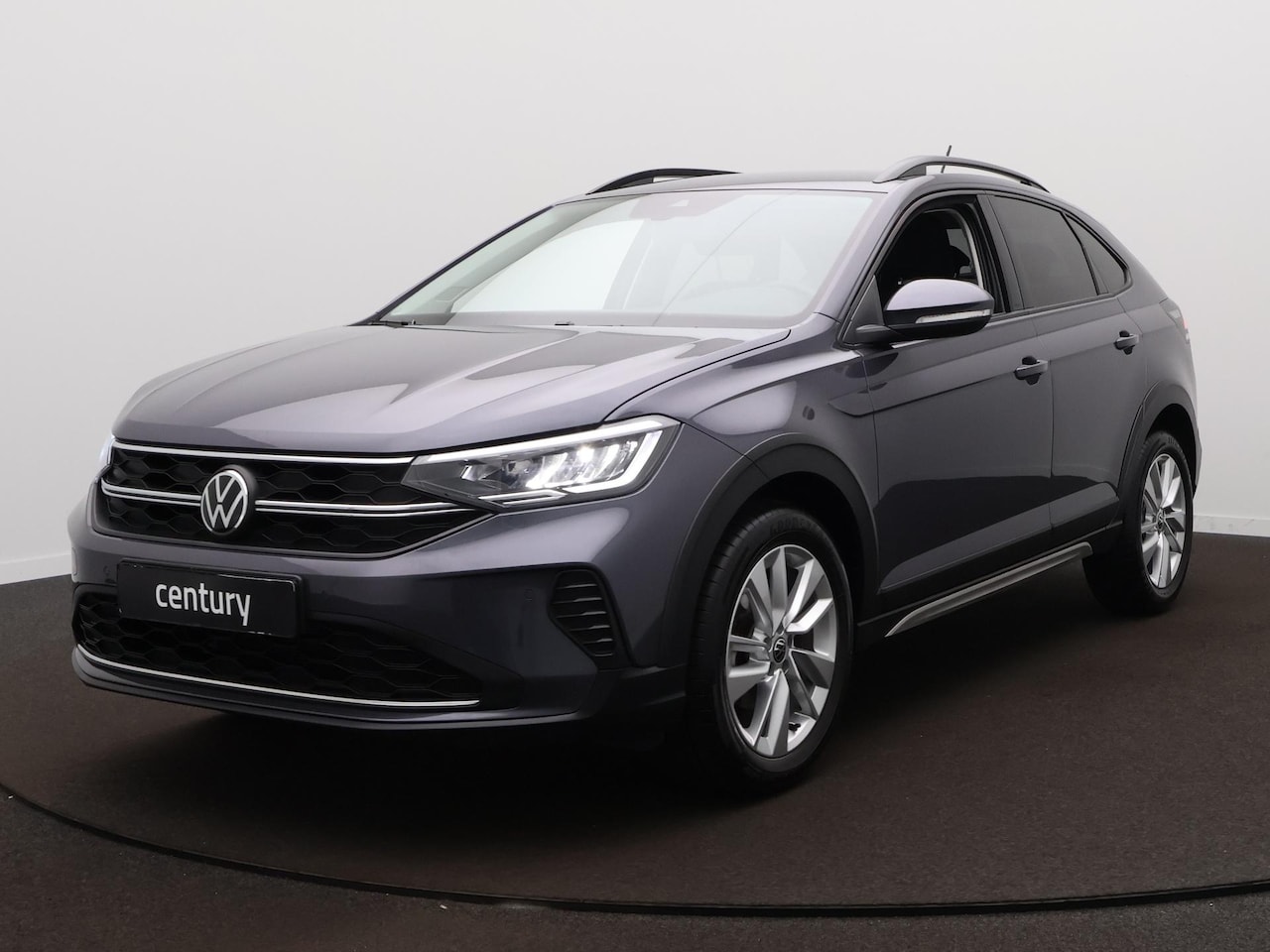 Volkswagen Taigo - 1.0 TSI Life Virtual cockpit | Adaptive cruise | DAB | Navi | Achteruitrijcamera - AutoWereld.nl