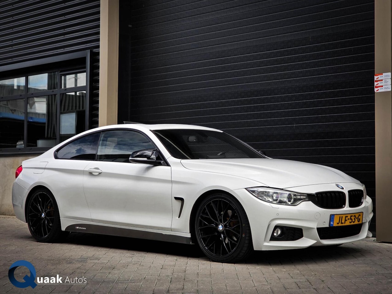 BMW 4-serie Coupé - 420d xDrive M-Sport | PANO | CAMERA | LEER | M-PERFORMANCE - AutoWereld.nl