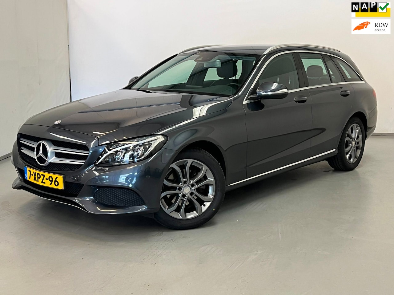 Mercedes-Benz C-klasse Estate - 180 / NL-auto / Trekhaak / Navi - AutoWereld.nl