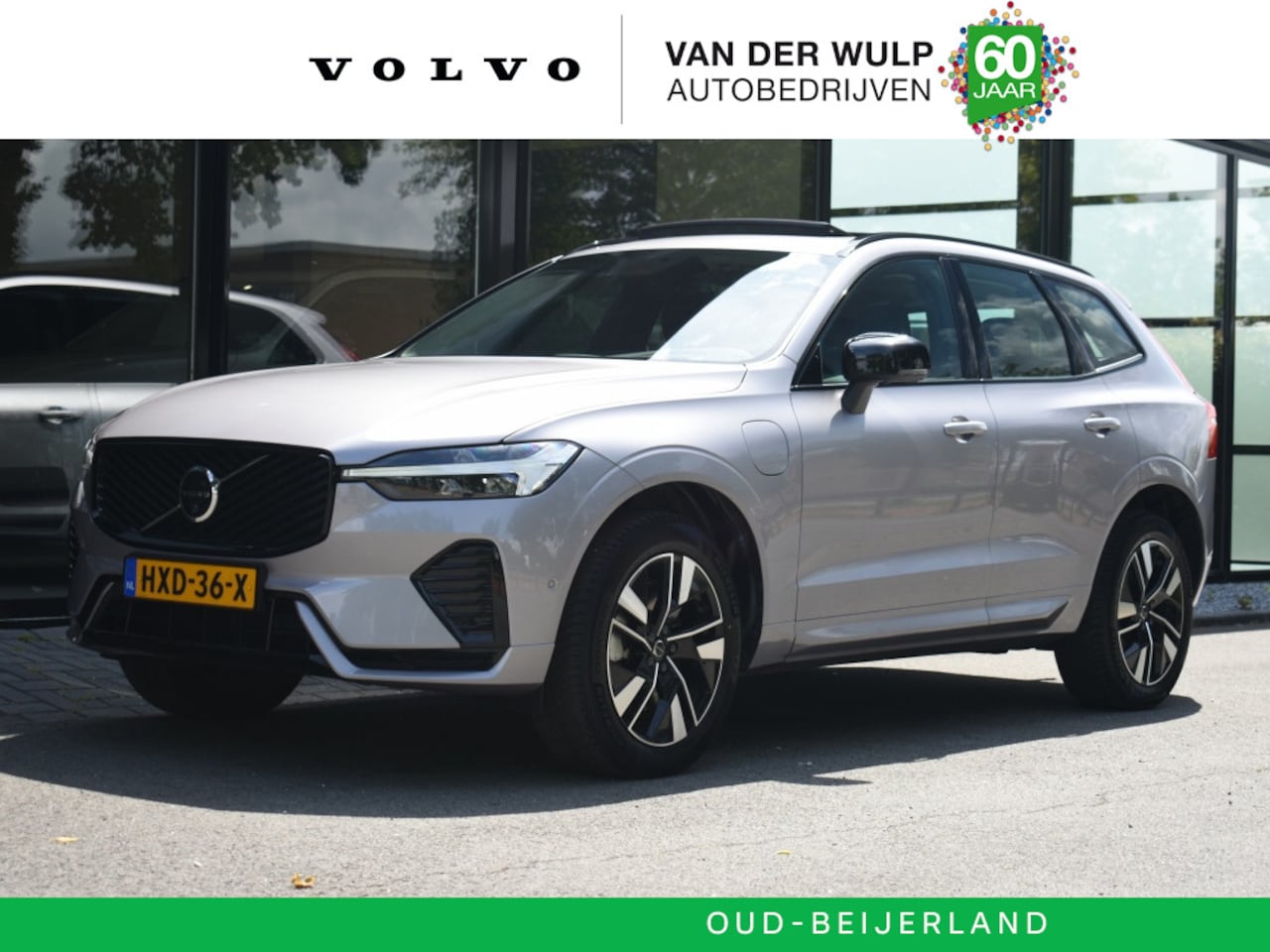 Volvo XC60 - T6 350pk AWD Plus Dark FACELIFT | Premium | Trekhaak | Climate - AutoWereld.nl