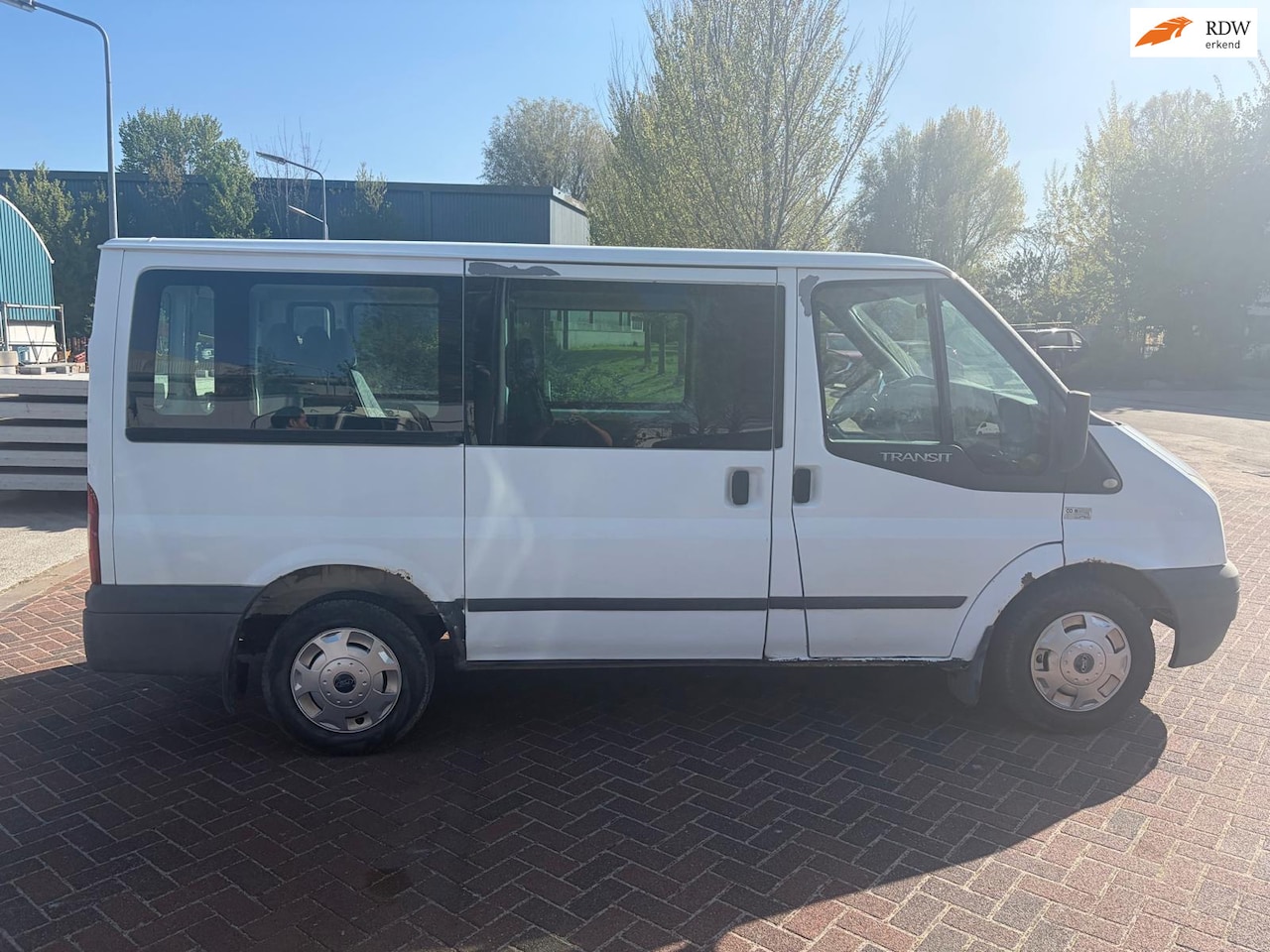 Ford Transit Kombi - 300S 2.2 TDCI SHD 9-PERSOONS EURO5 2010 - AutoWereld.nl