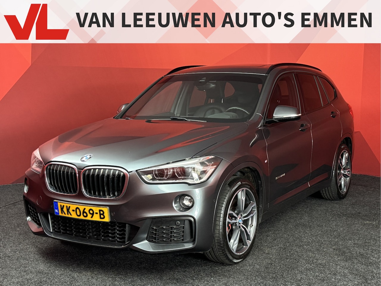 BMW X1 - sDrive20i High Executive M-Sport | 192PK | Leer | Pano | Trekhaak - AutoWereld.nl