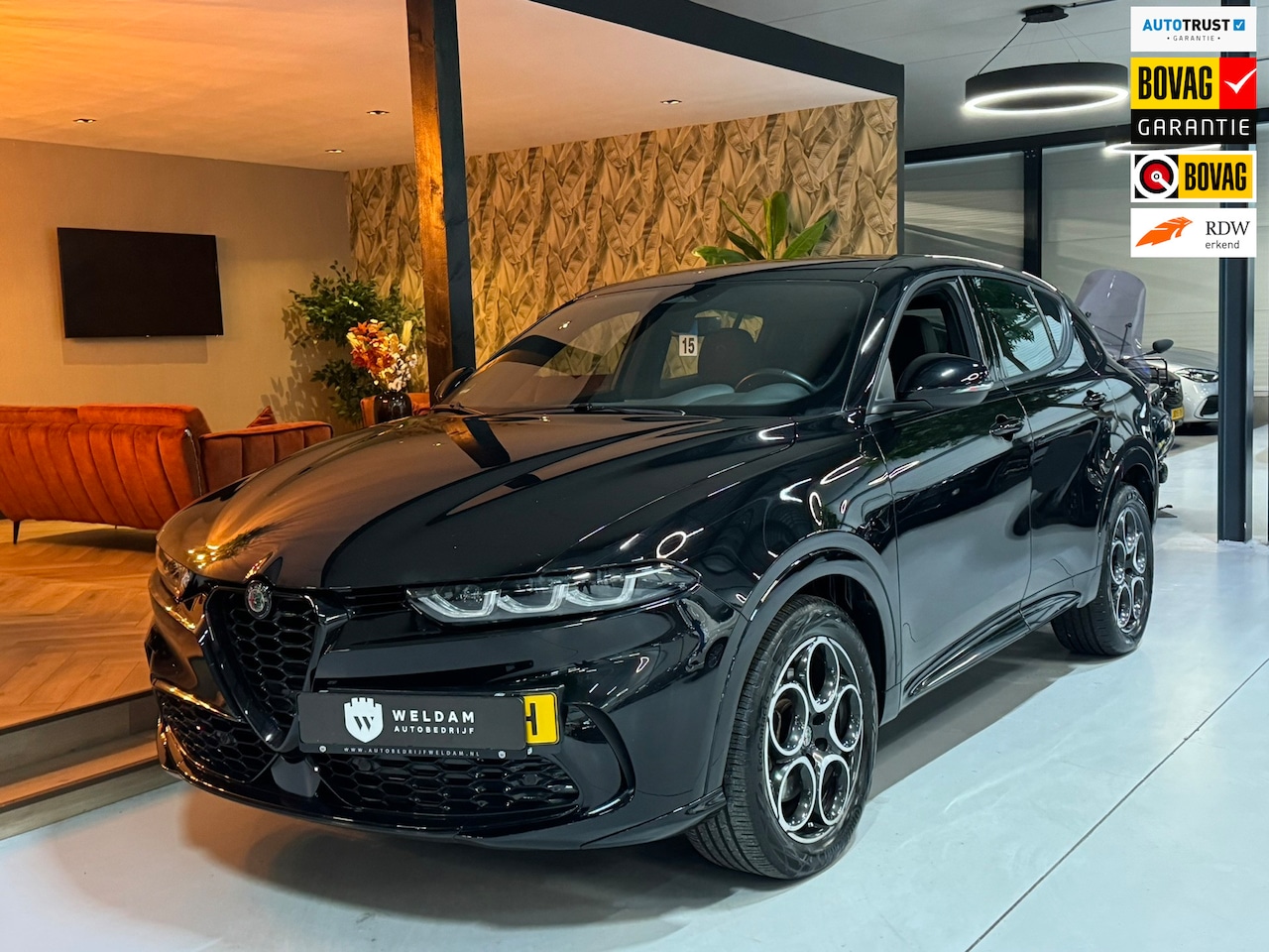 Alfa Romeo Tonale - 1.5T Hybrid Ti | 2022 | 28.126 km | Dealer onderhouden | Camera | Adaptive Cruise | Skilui - AutoWereld.nl