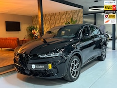Alfa Romeo Tonale - 1.5T Hybrid Ti | 2022 | 28.126 km | Dealer onderhouden | Camera | Adaptive Cruise | Skilui