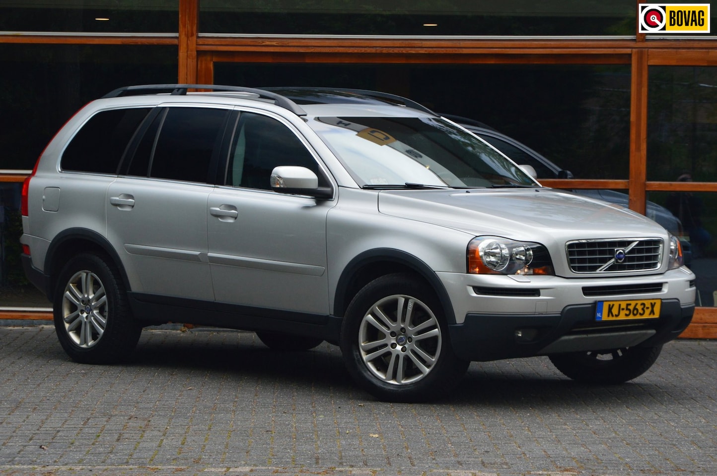 Volvo XC90 - 3.2 Momentum | 7P | Automaat | Trekhaak 2250KG | Panoramadak | Stoelverwarming | - AutoWereld.nl