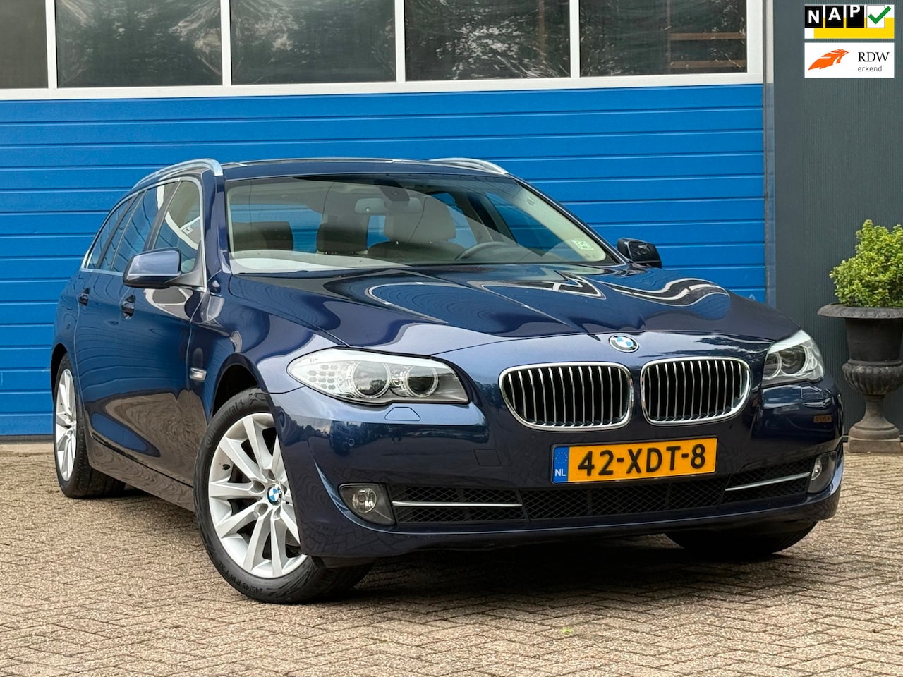 BMW 5-serie Touring - 520i High Executive AUTOMAAT|Pano.Dak|Leder - AutoWereld.nl