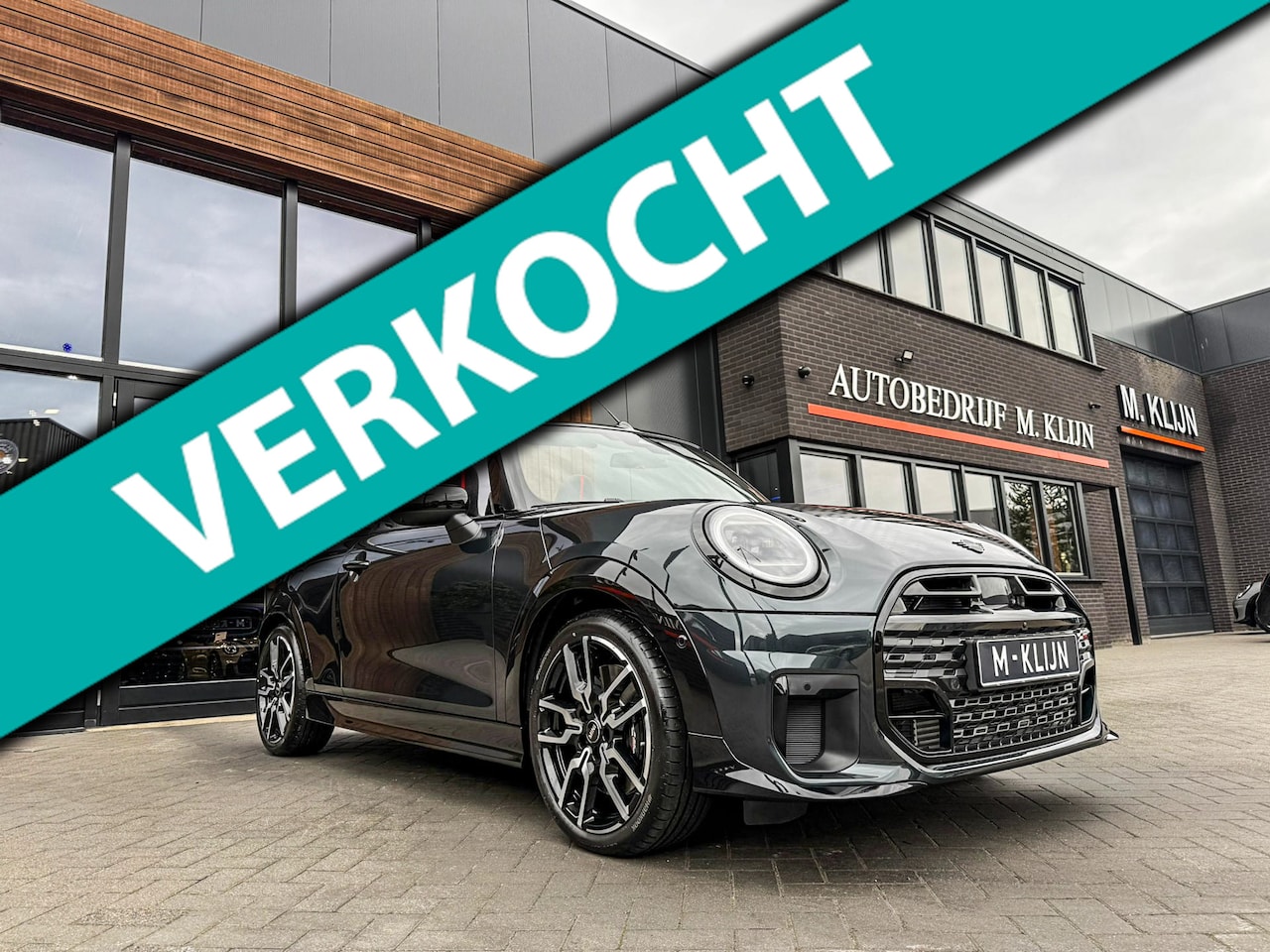 MINI Cabrio - Mini 2.0 Cooper S John Cooper Works XL F1 aut 204pk/Legend Grey/Massage/Camera - AutoWereld.nl