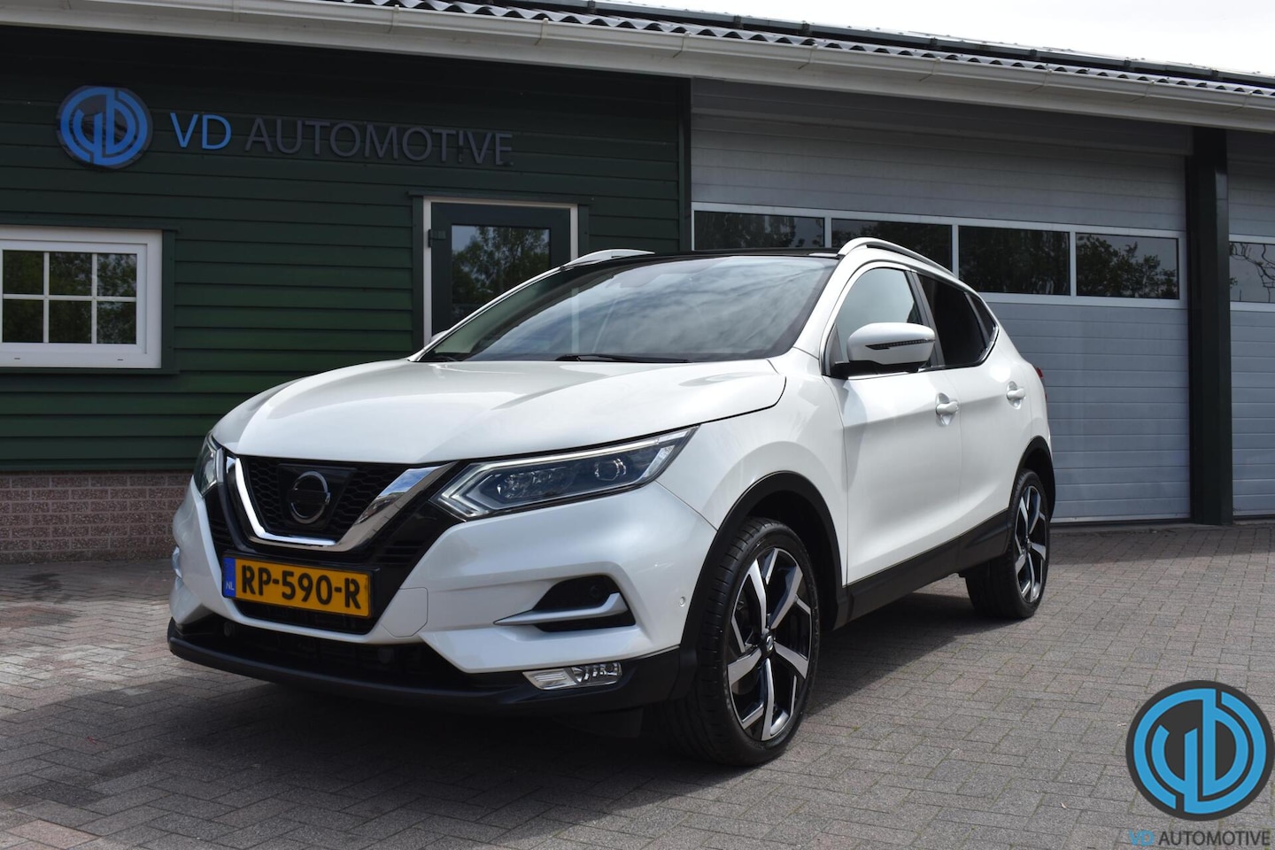 Nissan Qashqai - 1.2 Tekna + 1e eig|dealer onderh|bose|pano - AutoWereld.nl