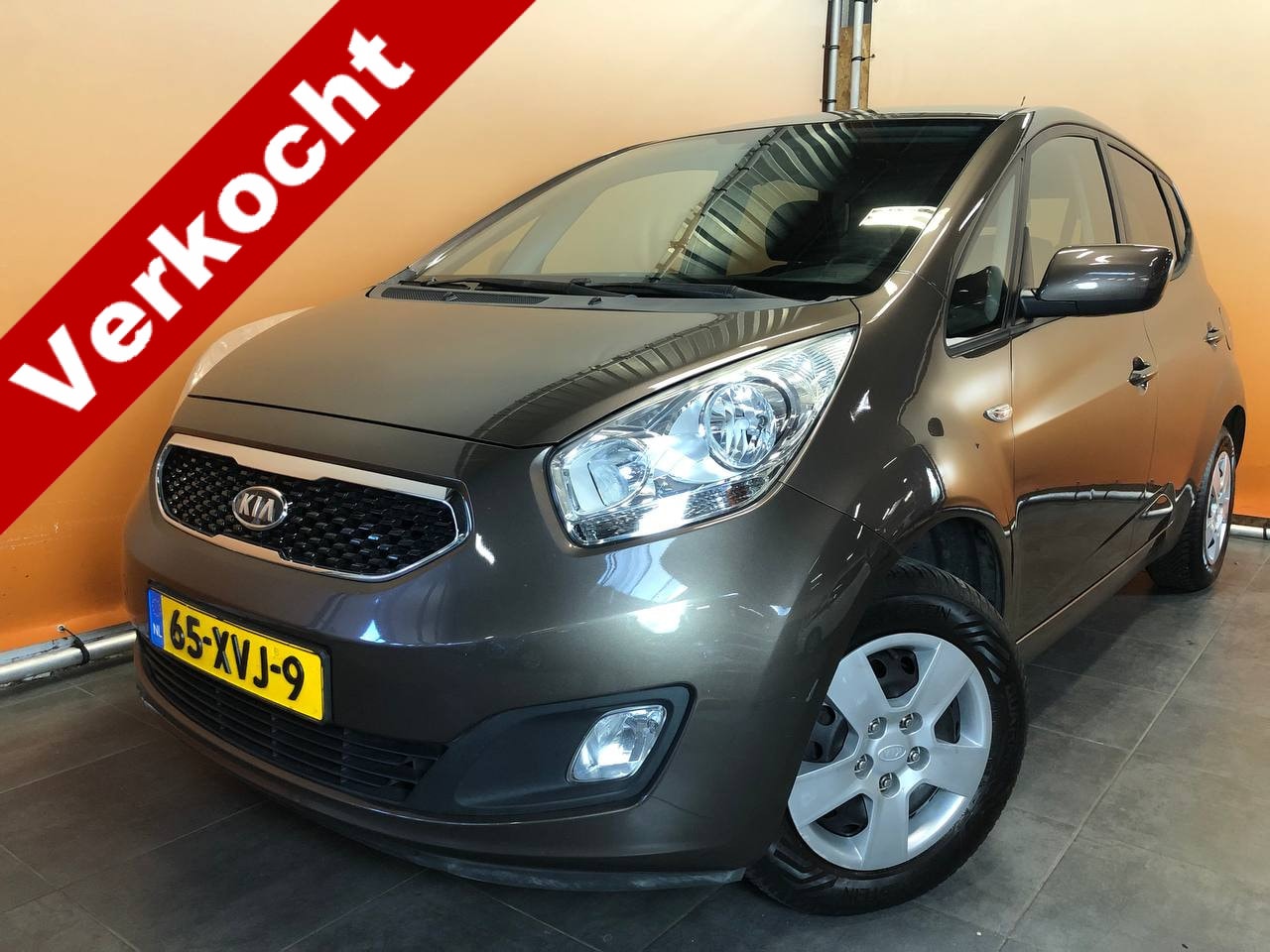Kia Venga - 1.4 CVVT Plus Pack navi | cruise | apk 6/27 | airco | metaallak - AutoWereld.nl