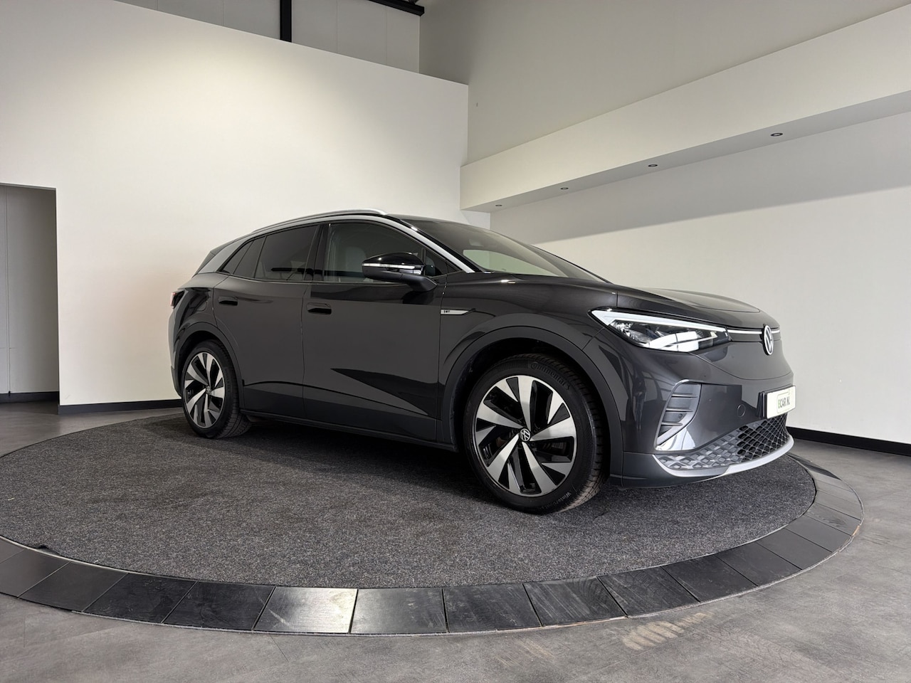 Volkswagen ID.4 - First 77 kWh | First editie | Trekhaak | Carplay | Soh (batterijcheck) Waarde 90,5 % - AutoWereld.nl