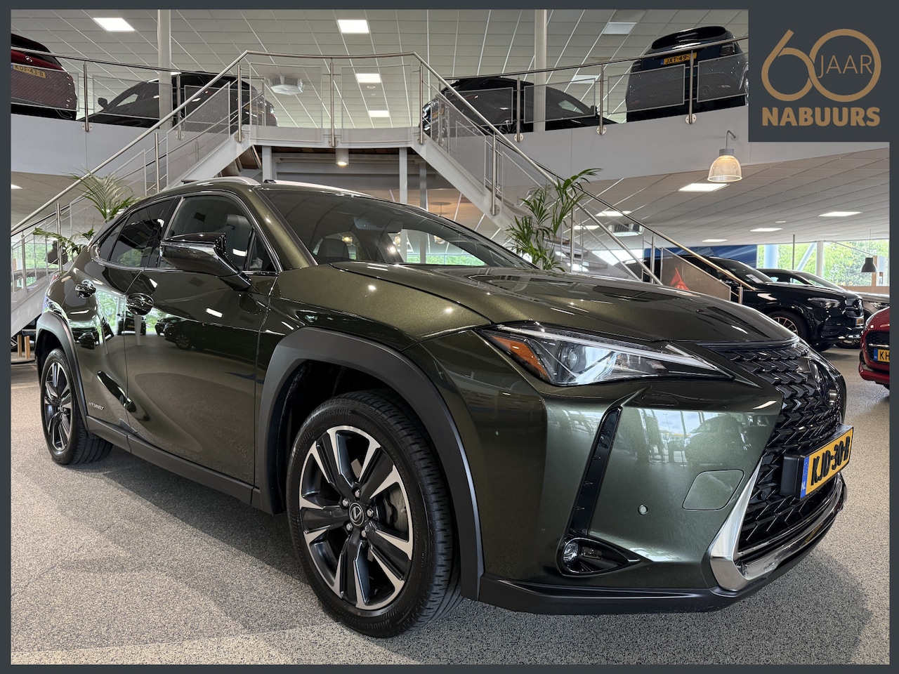 Lexus UX - 250h Executive Line 250h Executive Line, Schuifdak, Leder, Stoelverwarming, Camera - AutoWereld.nl