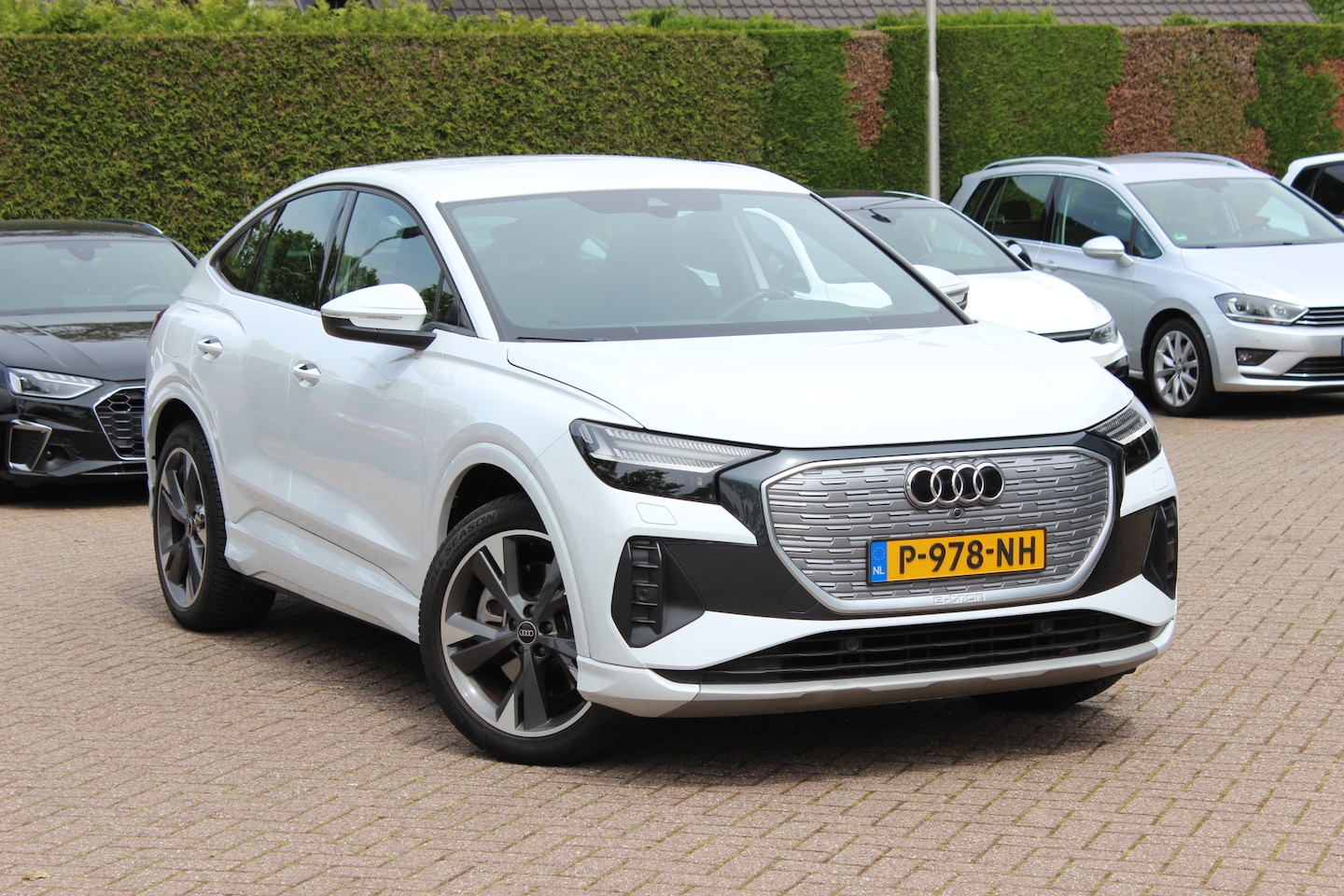 Audi Q4 Sportback e-tron - 40 Launch edition Advanced 77 kWh / SoH 93,8% / CarPlay / Matrix LED / Sportstoelen / Sono - AutoWereld.nl
