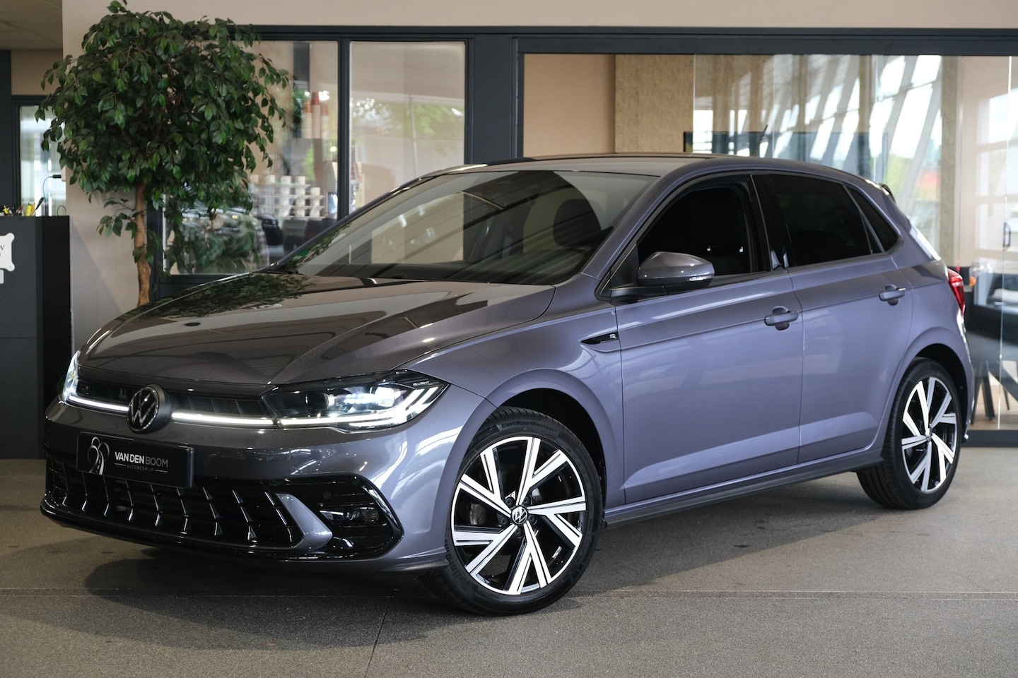 Volkswagen Polo - 1.0 TSI 2x R-Line Facelift IQ Led Matrix Cam VirtualPro Kessy - AutoWereld.nl