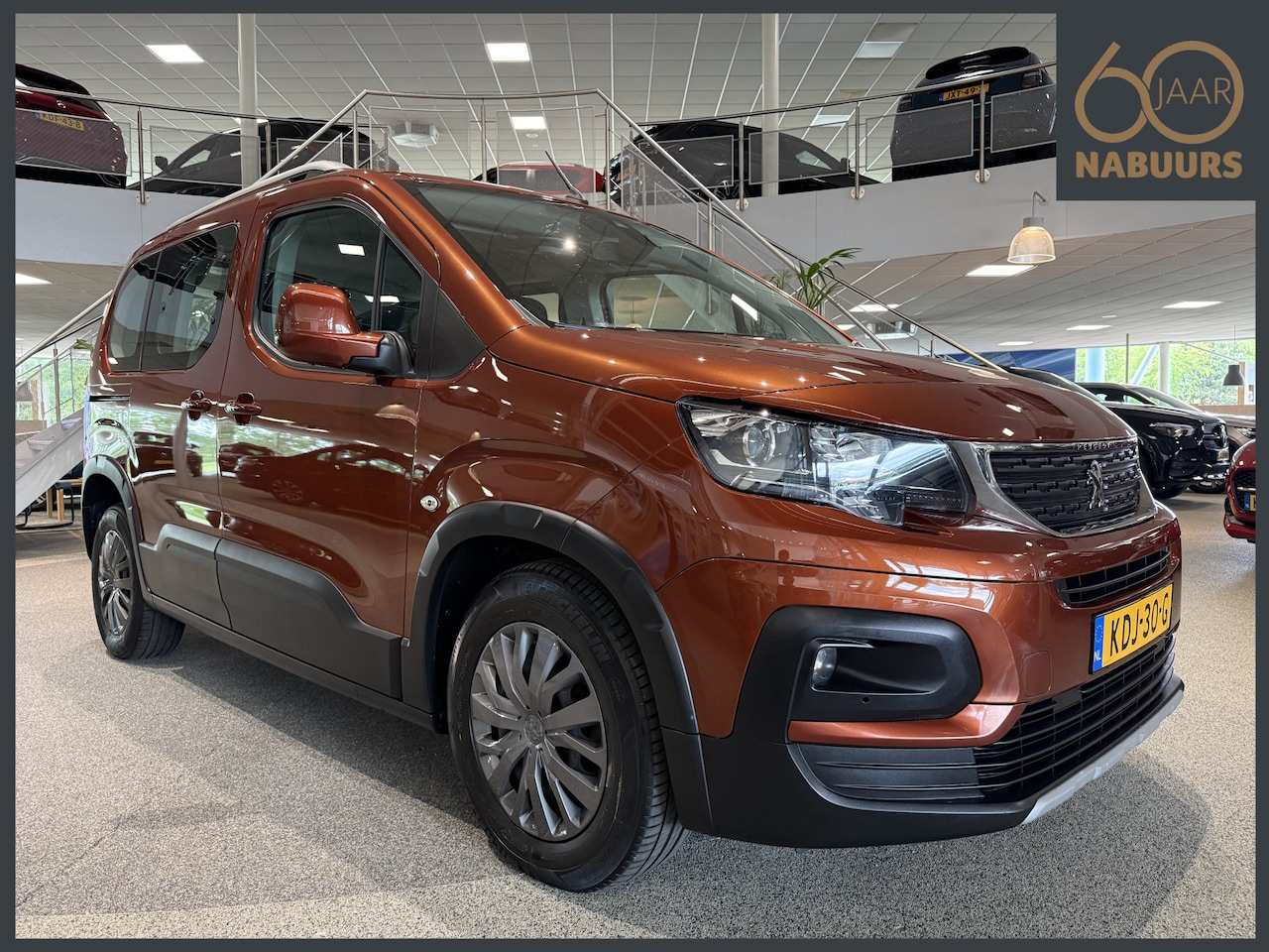 Peugeot Rifter - 1.2 130pk EAT8 Allure, Trekhaak, Navi, DAB+, Camera, Clima - AutoWereld.nl