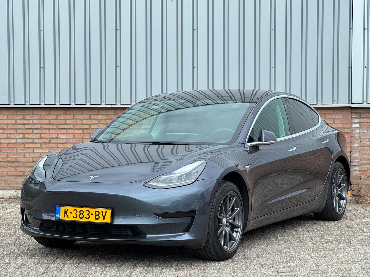 Tesla Model 3 - Standard RWD Plus LFP/ 92%/ Full Self Drive - AutoWereld.nl