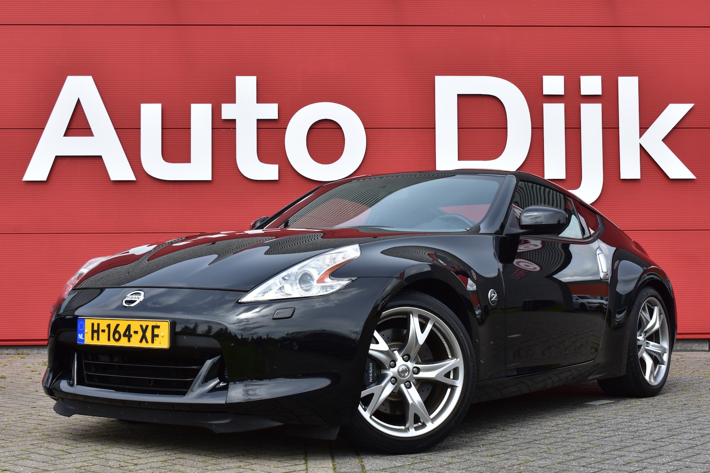Nissan 370Z - 3.7 V6 Bi-Xenon | Keyless | Bluetooth | Navi | Clima | Cruise | LMV - AutoWereld.nl