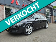 SEAT Leon - 1.6 Stylance Trekhaak Airco/Clima Cruise Control Nette Auto NAP
