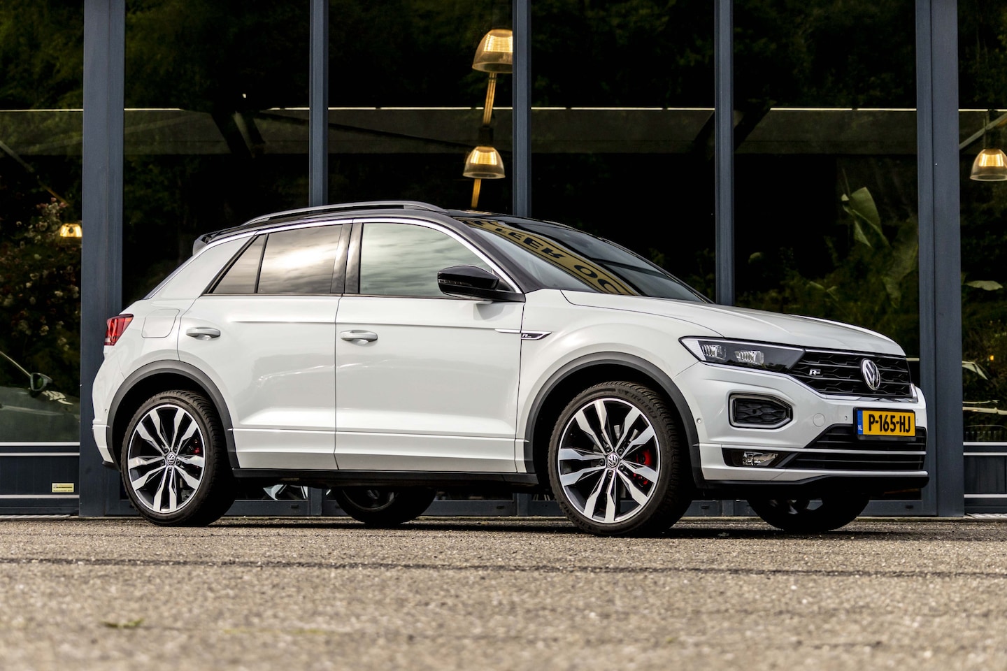 Volkswagen T-Roc - 2.0 TSI 4Motion Sport Business R 2.0 TSI 4Motion Sport Business R - AutoWereld.nl