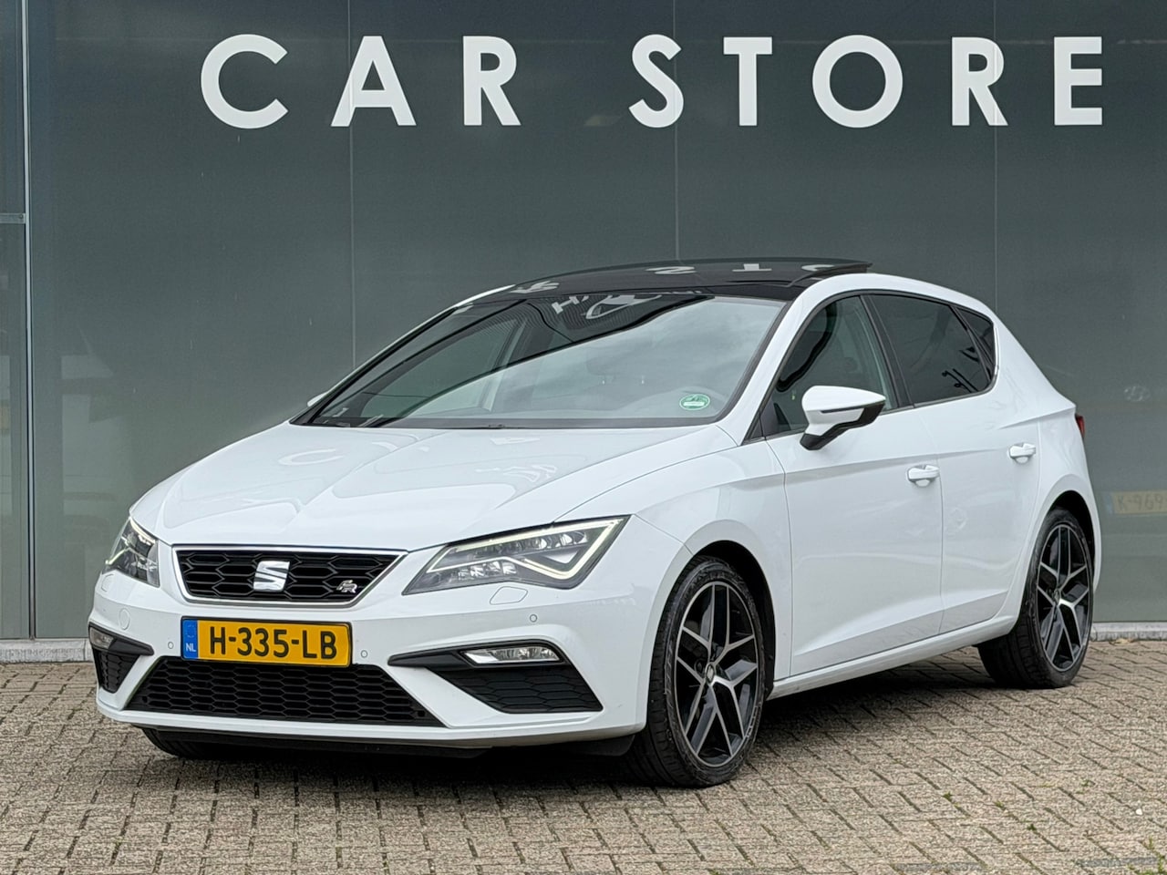 SEAT Leon - 1.5 TSI FR PANORAMADAK CAMERA 1E EIGENAAR - AutoWereld.nl