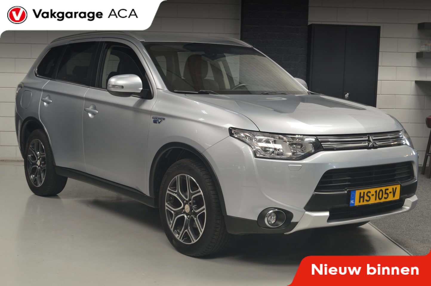 Mitsubishi Outlander - 2.0 PHEV Executive Edition X-Line // NAVI // KEYLESS // CAMERA // - AutoWereld.nl