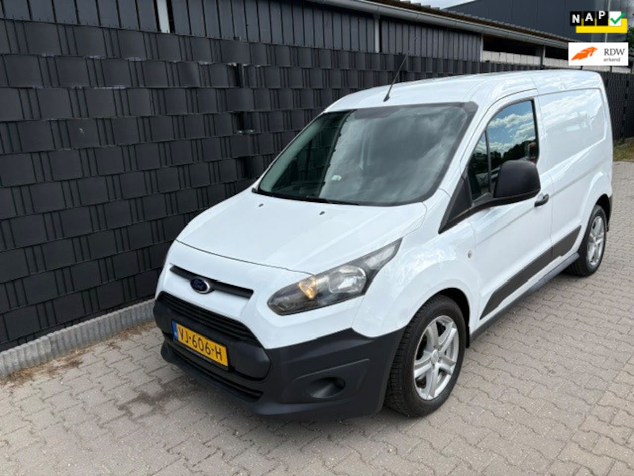 Ford Transit Connect - 1.6 TDCI L1 Ambiente First Edition 1.6 TDCI L1 Ambiente First Edition - AutoWereld.nl