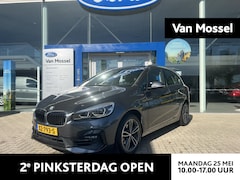 BMW 2-serie Active Tourer - 218i Executive Edition | Trekhaak | Leder | Camera | Head-up display | Cruise Control | PD