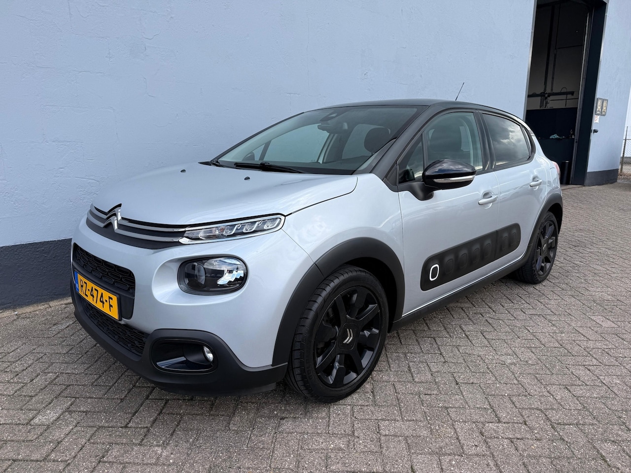 Citroën C3 - 1.2 PureTech S&S Shine - Navigatie - AutoWereld.nl
