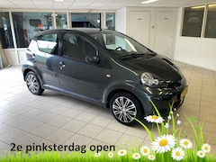 Toyota Aygo - 1.0-12V 5Drs Access. Heerlijk zuinig. BJ 2010. Airconditioning
