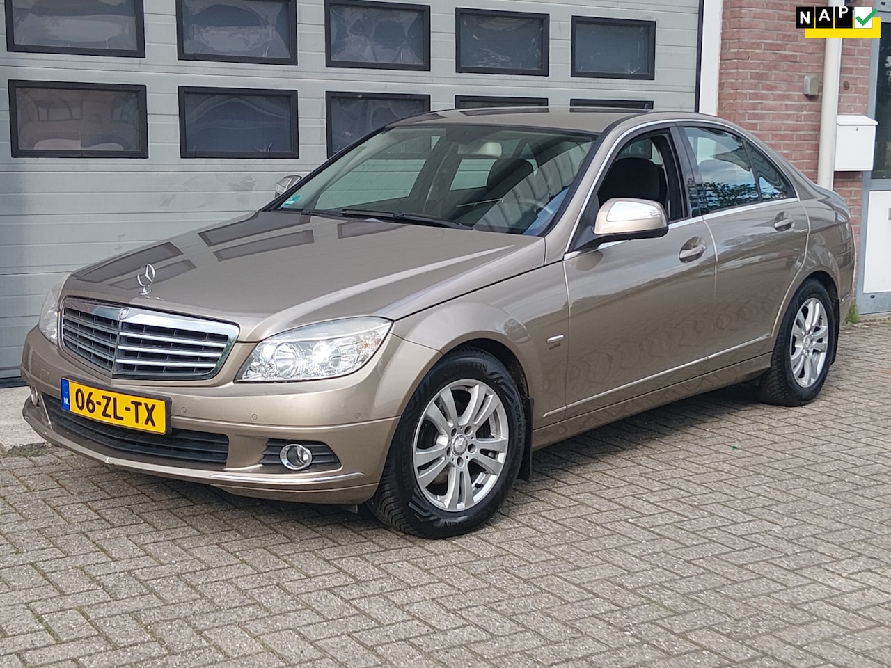 Mercedes-Benz C-klasse - 200 K Elegance 2008 Automaat - AutoWereld.nl