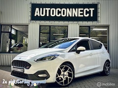 Ford Fiesta - 1.5 EcoBoost ST-3. 5 DEURS, CRUISE, AIRCO, LED