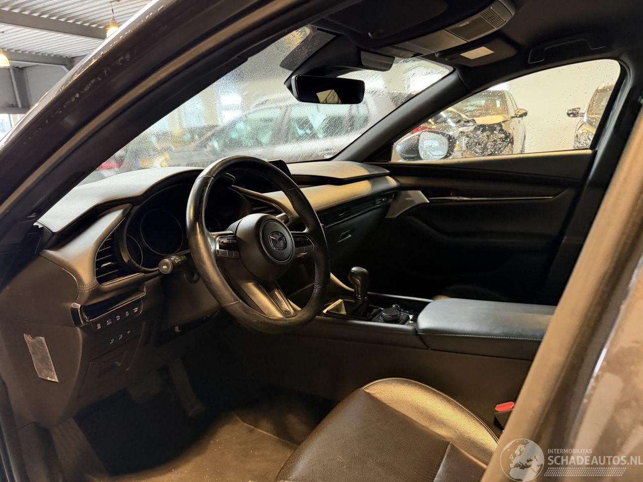 Mazda 3 - 2.0 E-SkyActiv-G 122 2.0 e-SkyActiv G 122