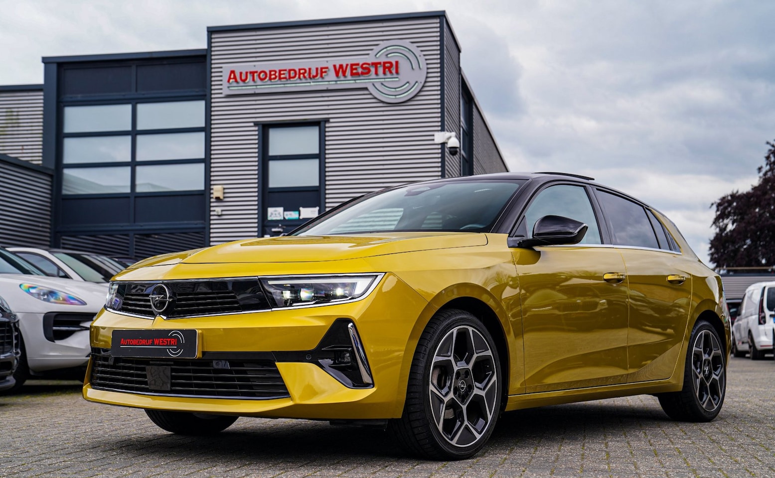 Opel Astra - 1.2 Ultimate | Head Up Display | 360 Camera | Stoelverwarming | Memory - AutoWereld.nl