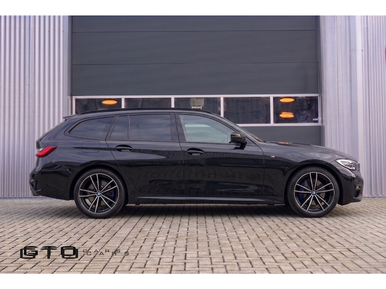 BMW 3-serie Touring - 330i High Executive Edition | Individual Color | Harman Kardon | Pano | 360° Camera | - AutoWereld.nl