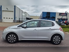 Peugeot 208 - 1.2 VTi Envy NAVI PSENSOR CRUISE 2 X SLEUTELS