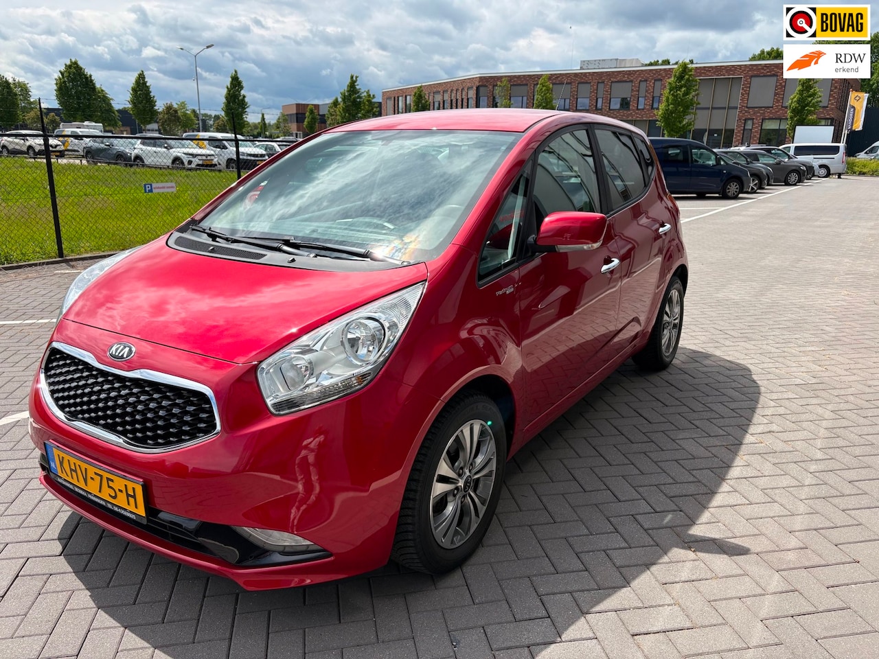Kia Venga - 1.6 CVVT ExecutiveLine navi, camera, stoelverwarming. - AutoWereld.nl