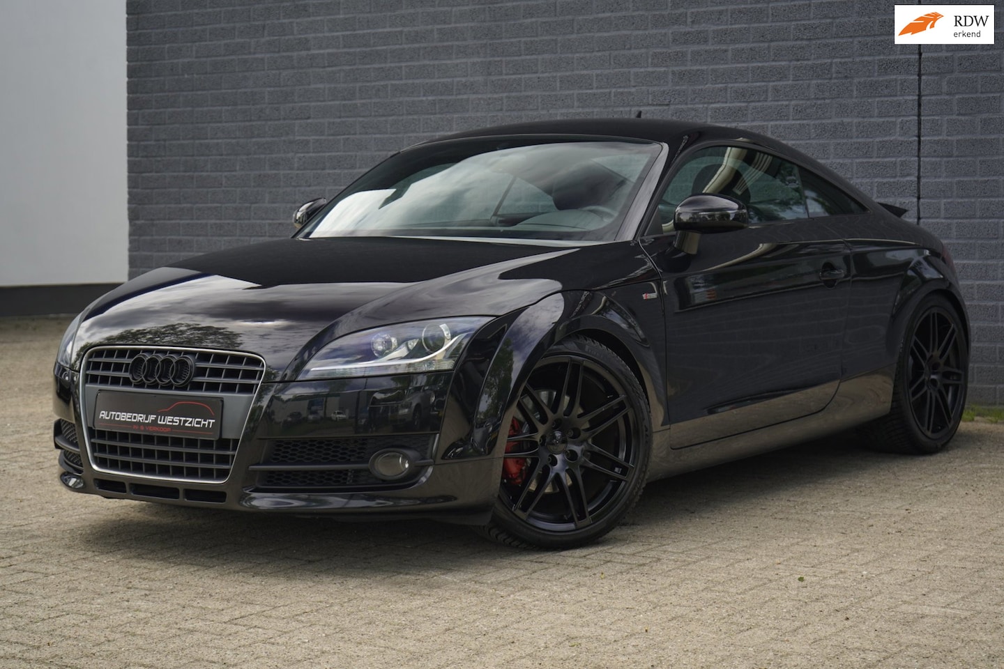 Audi TT - 2.0 TFSI 200pk S line, Automaat, Black on Black, 19" - AutoWereld.nl