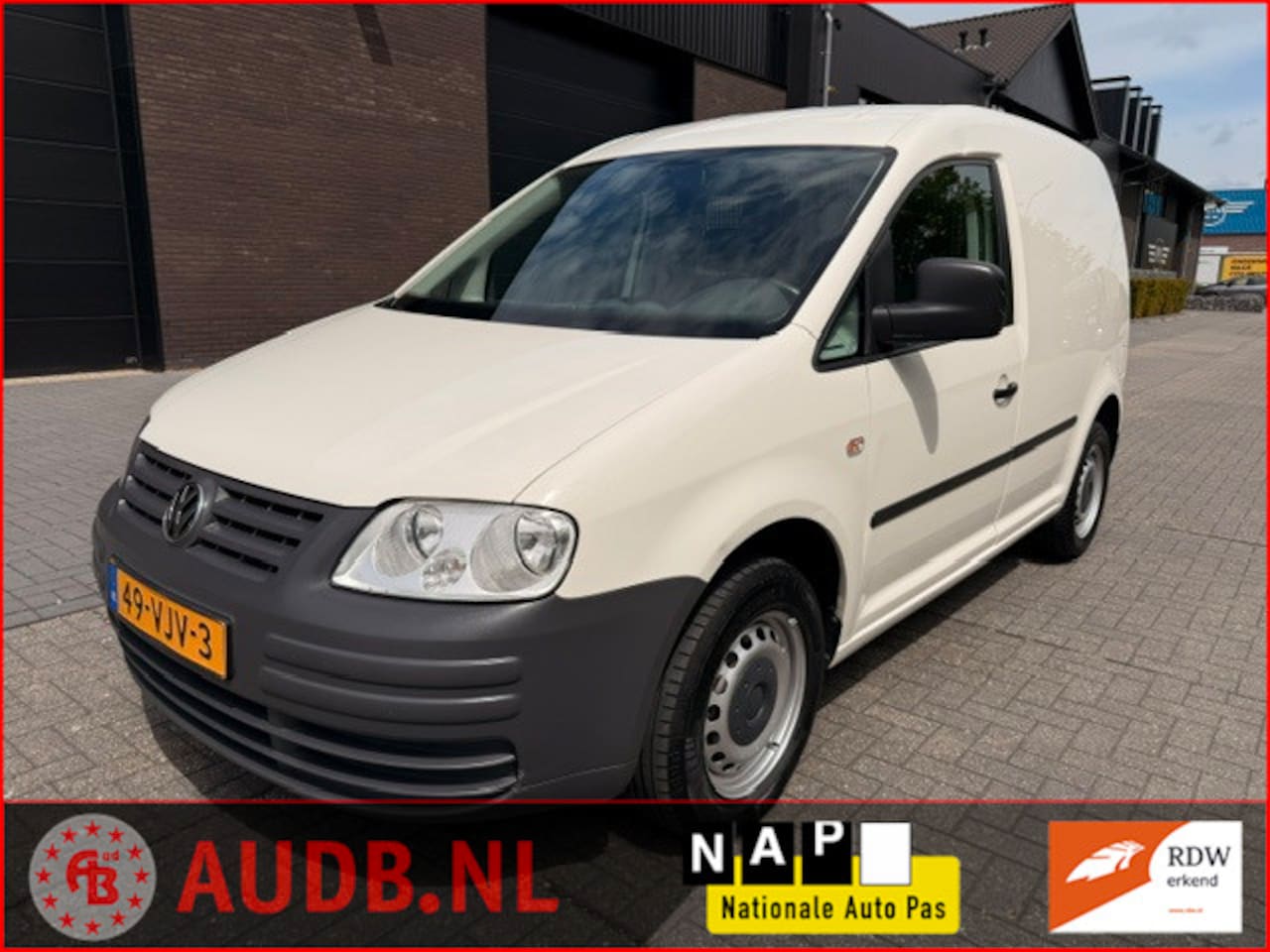 Volkswagen Caddy - 1.4| BENZINE| MARGE| NWE.DISTRIEBUTIE RIEM|1e EIGENAAR| - AutoWereld.nl