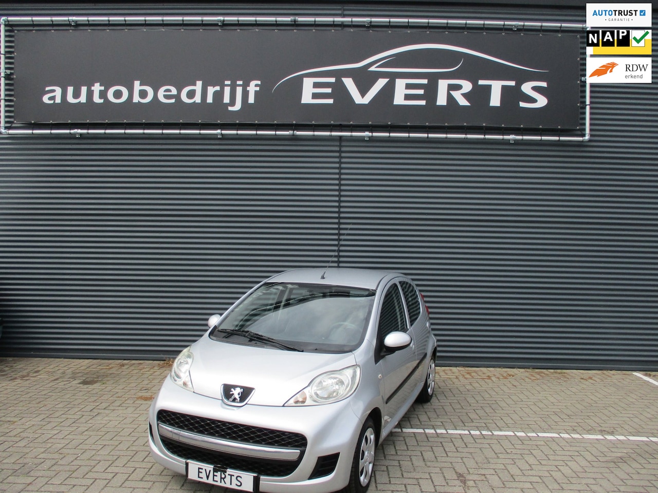 Peugeot 107 - 1.0-12V XS Apk 03-07-2027 Airco electrisch pakket 1e eigenaar zeer mooie auto nu scherpe m - AutoWereld.nl