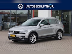 Volkswagen Tiguan - 1.4 TSI ACT Comfortline Business R LED koplampen, trekhaak, 18" LMV, door ons onderhouden,