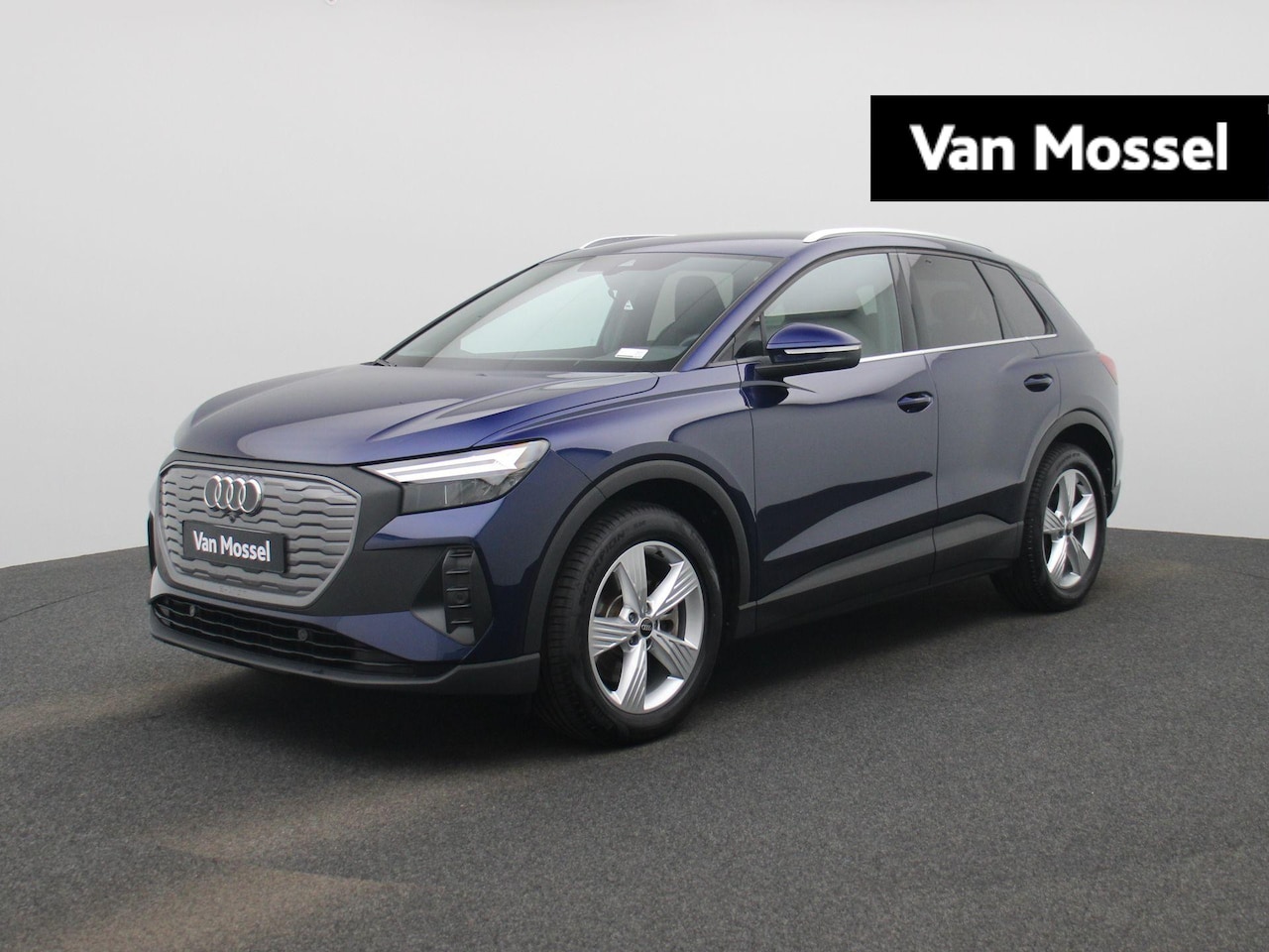 Audi Q4 e-tron - 40 Edition 63 kWh l Climate control l Navigatie l Parkeersensoren l Privacy glas l Stoelve - AutoWereld.nl
