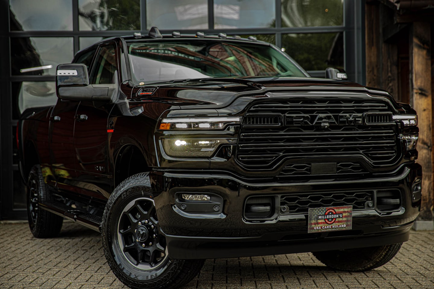 Dodge Ram 2500 - laramie 6.7L Cummins !!20x!! Dodge RAM 2500 laramie 6.7L Cummins !!20x!! - AutoWereld.nl