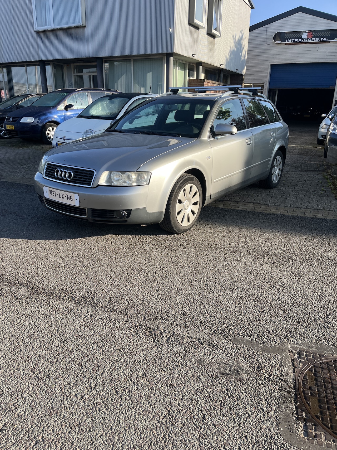 Audi A4 Avant - 2.0 Goed rijdende en nette A4. Let op: auto heeft export kenteken(zo meenemen) - AutoWereld.nl