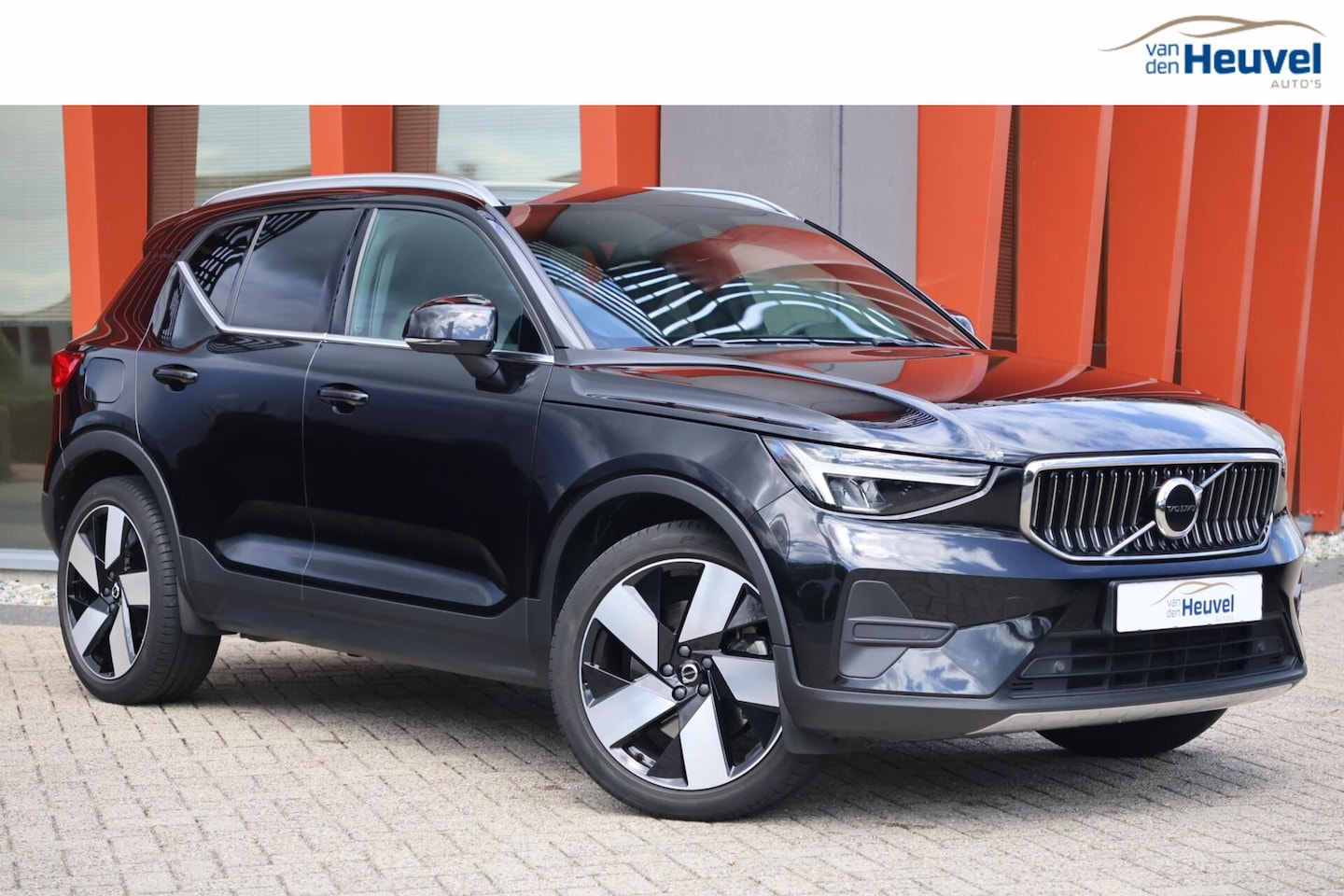 Volvo XC40 - T5 Recharge Plus Bright | Stoelverwarming | Trekhaak | Parkeerverwarming | H/K | Keyless - AutoWereld.nl