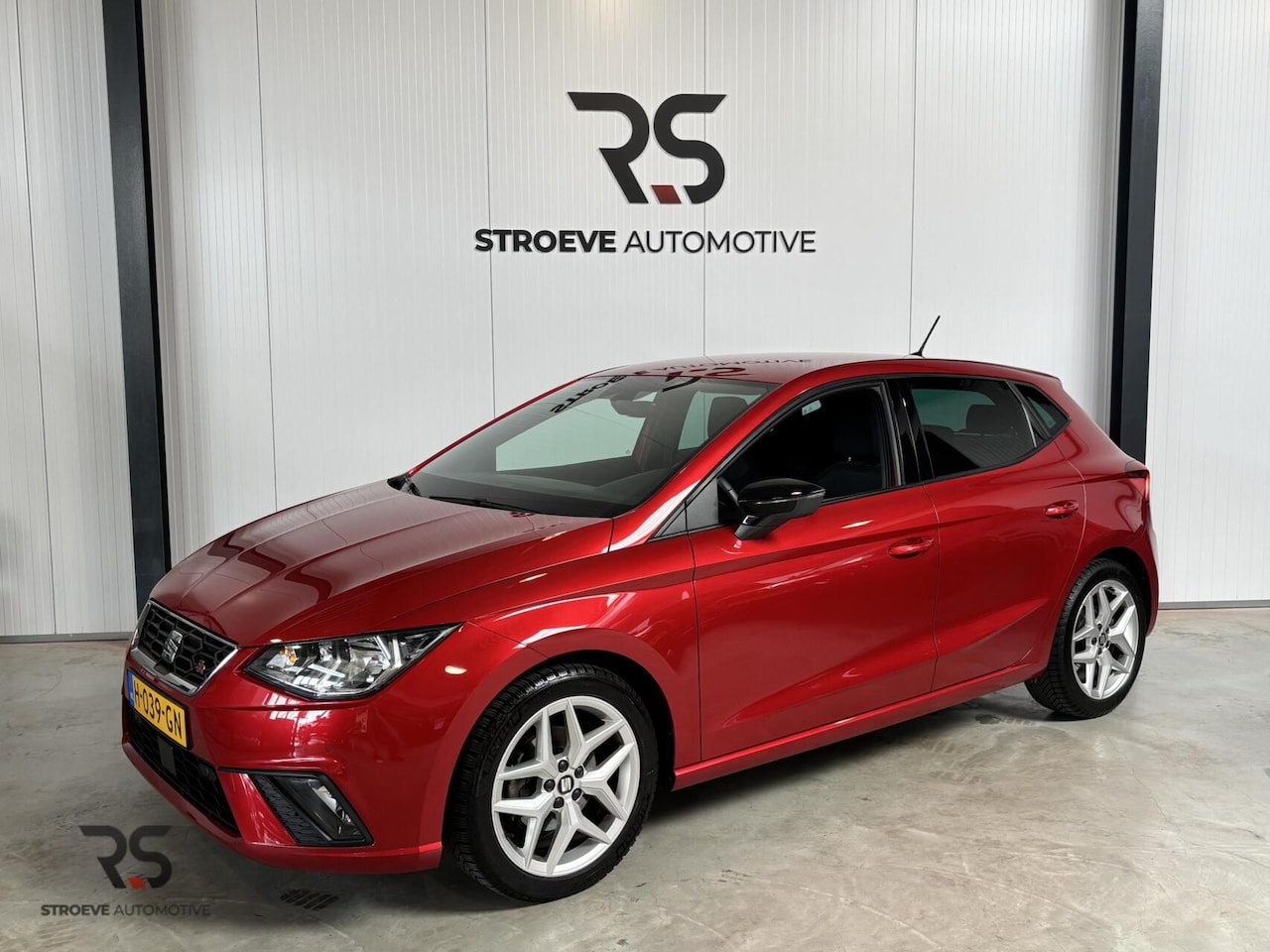 SEAT Ibiza - 1.0 TSI 115 pk DSG FR Buss Intense | Navi | Cruise | Camera | PDC | CarPlay | 17" | 1e Eig - AutoWereld.nl