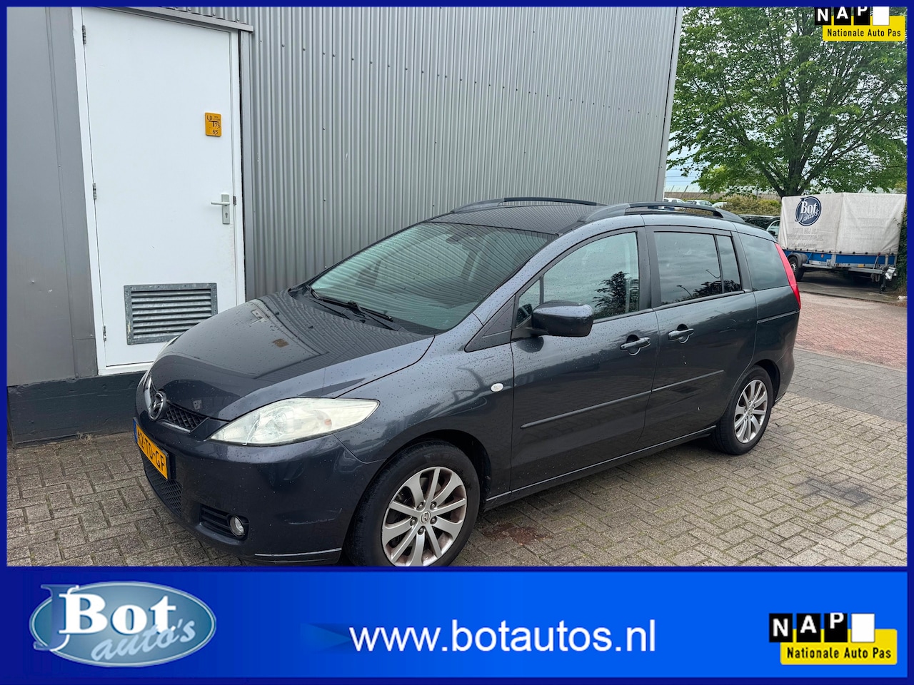 Mazda 5 - 1.8 Executive AIRCO / 7 ZITPLAATSEN / TREKHAAK / NIEUWE APK - AutoWereld.nl