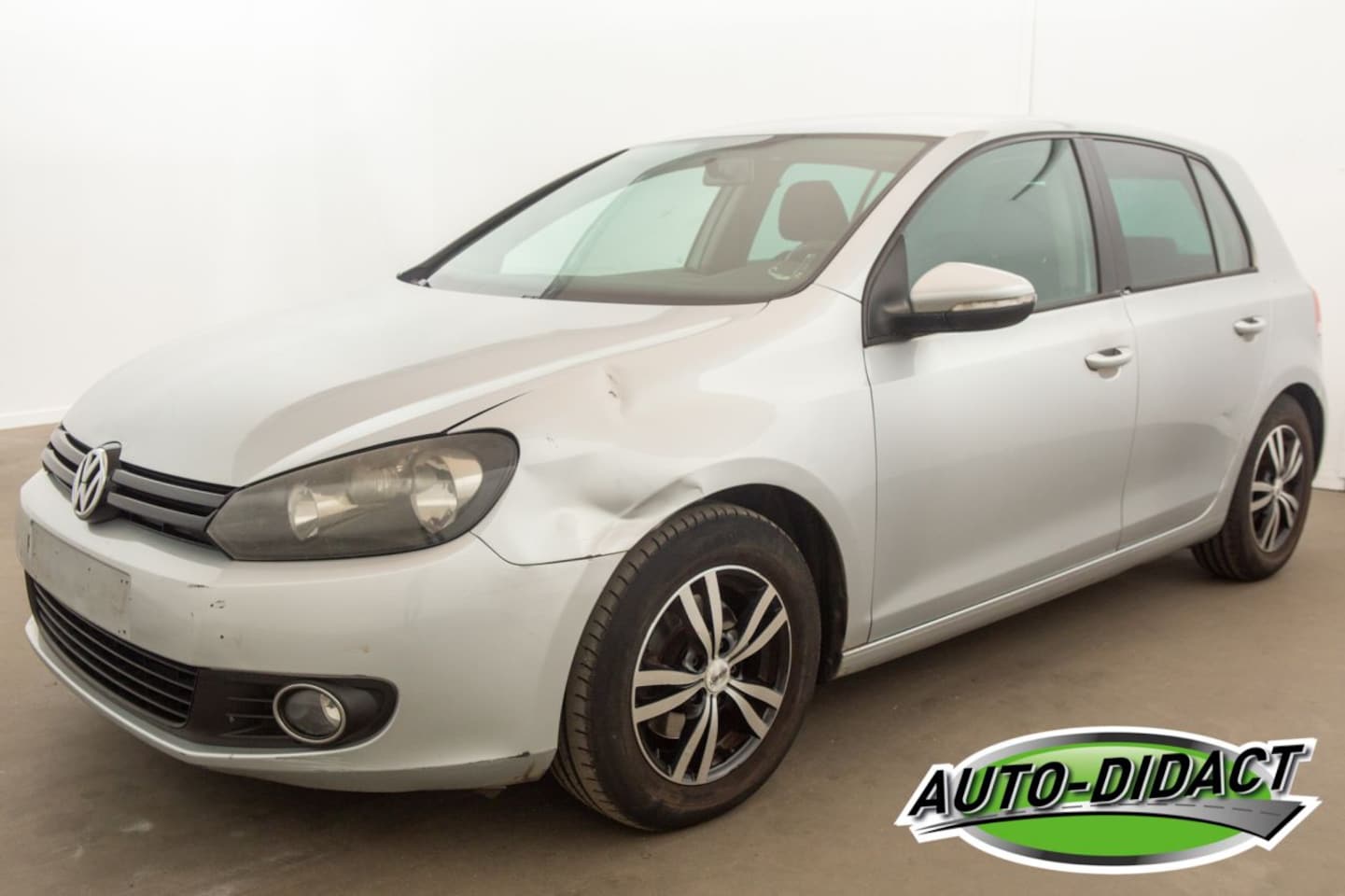 Volkswagen Golf - 1.6 TDI Clima Navi BlueMotion - AutoWereld.nl