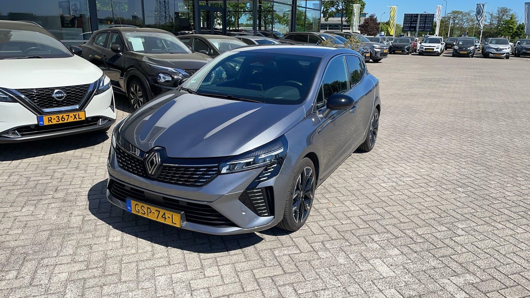 Renault Clio - 1.6 E-Tech Full Hybrid 145 techno | Navi | Camera | NL Auto | 1e Eigenaar - AutoWereld.nl