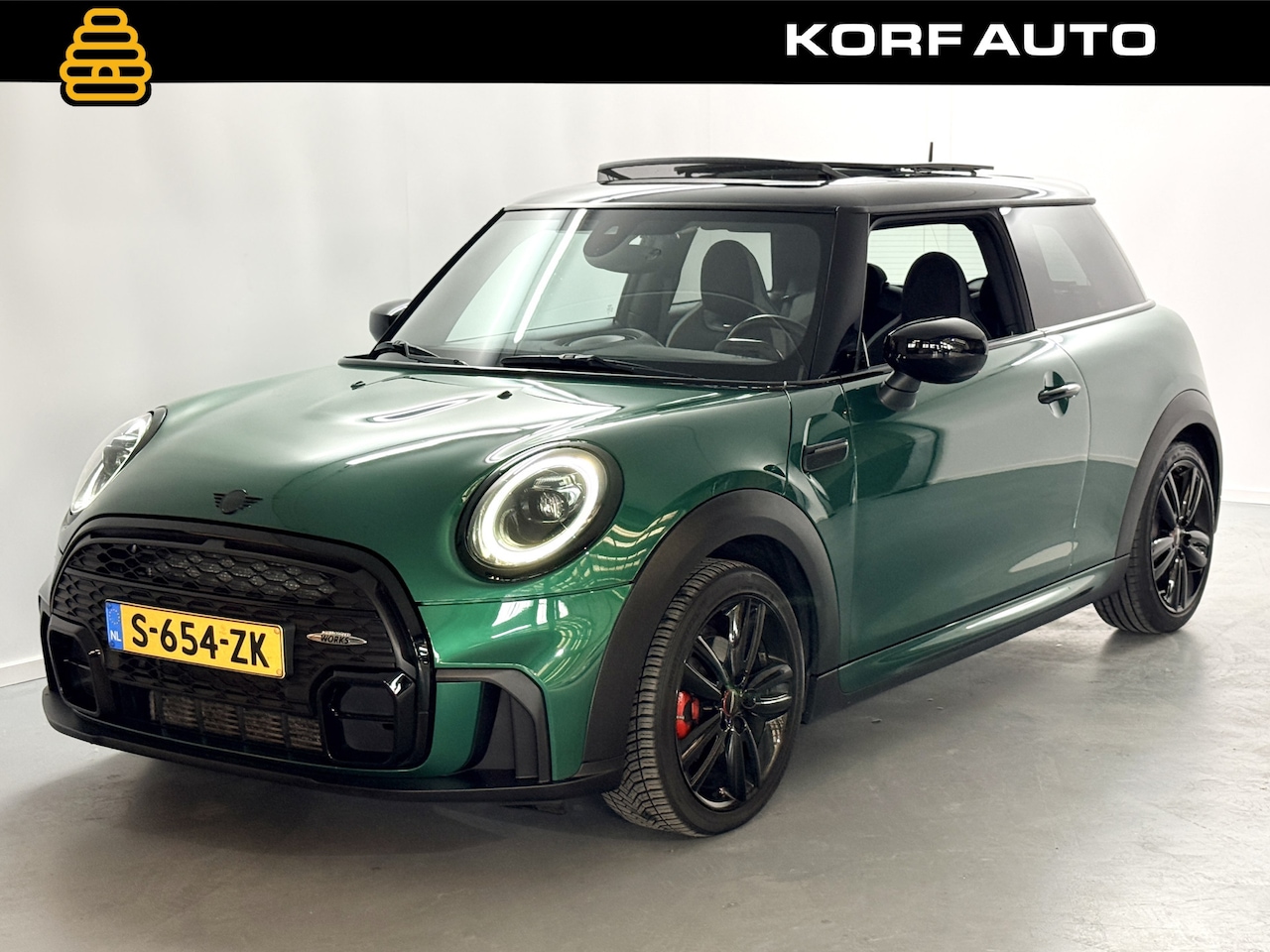 MINI Cooper - Mini 1.5 Rockingham GT | JCW pakket | Pano | Schaalstoel - AutoWereld.nl