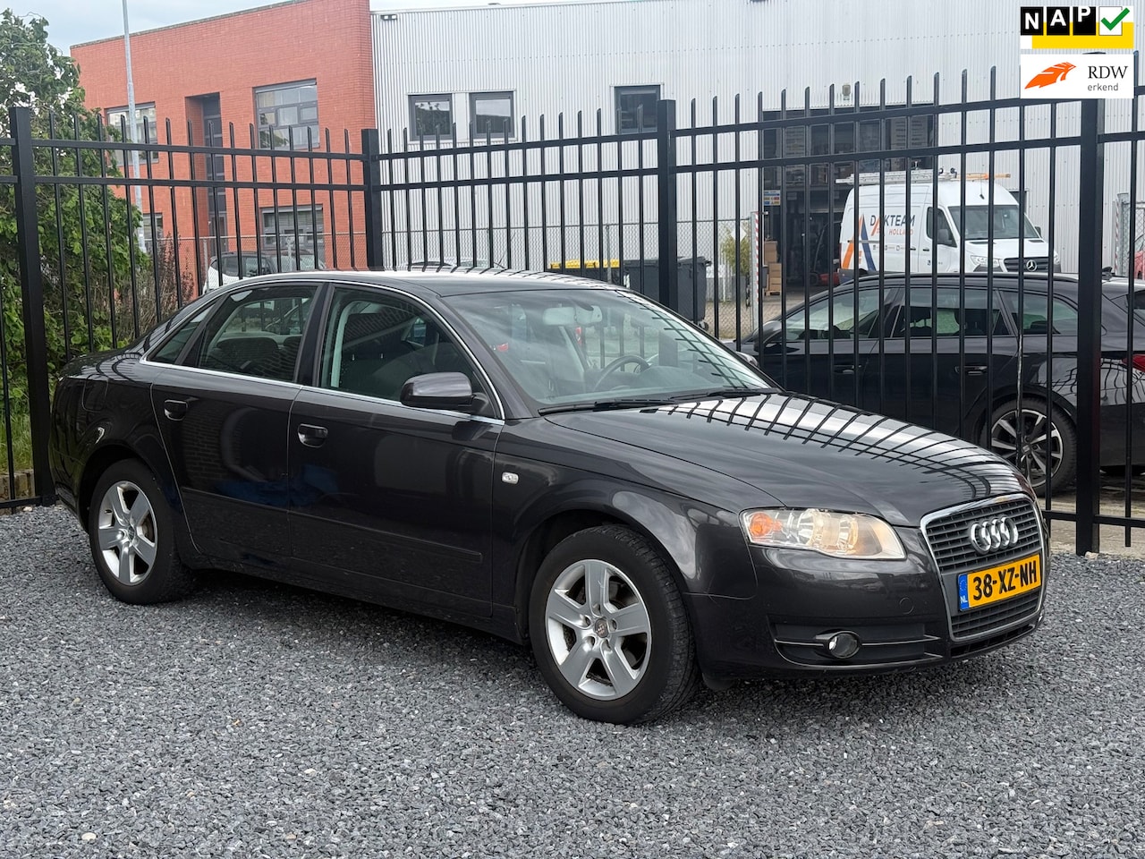 Audi A4 Limousine - 2.0 Advance CLIMA!NWE APK!ZEER NETJES!KOOPJE! - AutoWereld.nl