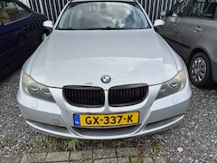 BMW 3-serie Touring - 320i lees tekst
